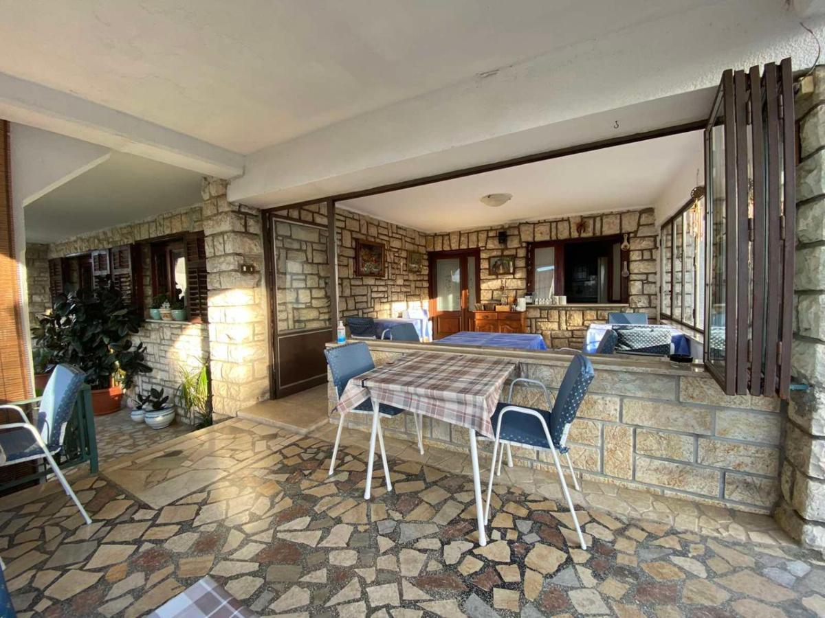 Villa Matohanca ロヴィニ エクステリア 写真